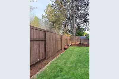 1060 SE Marion Ave, Corvallis, OR 97333 - Photo 9