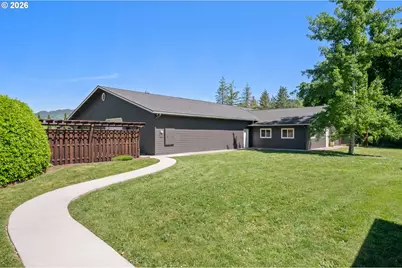 35282 McKenzie View Dr, Springfield, OR 97478 - Photo 37