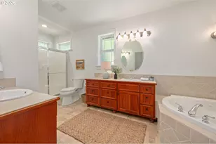 35282 McKenzie View Dr, Springfield, OR 97478 - Photo 25
