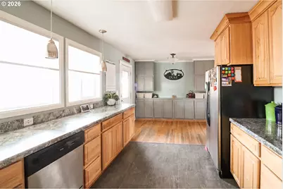 2305 16th St, Baker City, OR 97814 - Photo 5