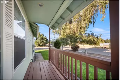 114 18th St, La Grande, OR 97850 - Photo 27