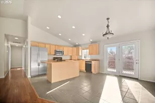 114 18th St, La Grande, OR 97850 - Photo 3