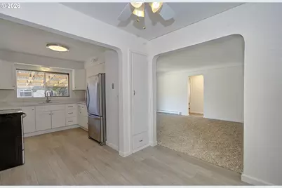 4333 SE 113th Ave, Portland, OR 97266 - Photo 7