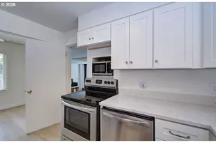 4333 SE 113th Ave, Portland, OR 97266 - Photo 13