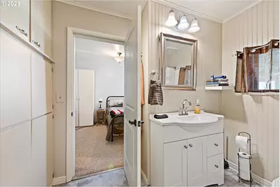 2420 9th St, Baker City, OR 97814 - Photo 19