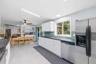 420 NW Rainwater Ln, Albany, OR 97321 - Photo 11