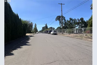 210 Hoyt St, Salem, OR 97302 - Photo 27