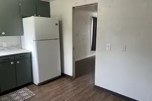 210 Hoyt St, Salem, OR 97302 - Photo 11