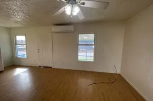 413 NE Boston St, Roseburg, OR 97470 - Photo 7