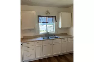 413 NE Boston St, Roseburg, OR 97470 - Photo 11