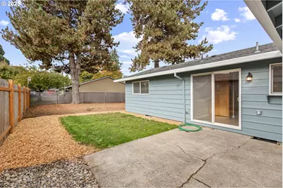 1822 Hawthorne St, Forest Grove, OR 97116 - Photo 3