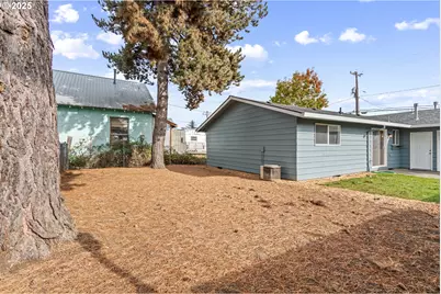 1822 Hawthorne St, Forest Grove, OR 97116 - Photo 5