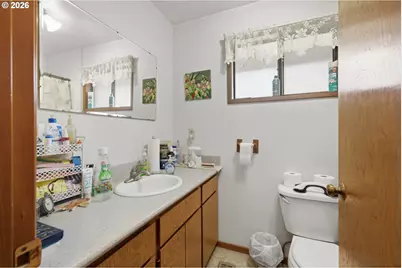 7555 Rocky Rd, Tillamook, OR 97141 - Photo 15