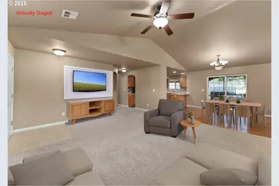 675 NE Cummins St, Roseburg, OR 97470 - Photo 5