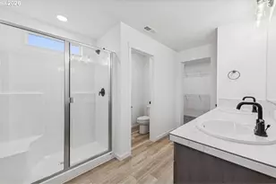 904 Rosebud Ct, Forest Grove, OR 97116 - Photo 9