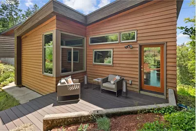 3741 SW Sweetbriar Dr, Portland, OR 97221 - Photo 43