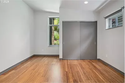 3741 SW Sweetbriar Dr, Portland, OR 97221 - Photo 33