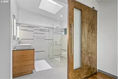 3741 SW Sweetbriar Dr, Portland, OR 97221 - Photo 23