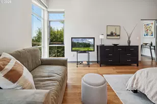 3741 SW Sweetbriar Dr, Portland, OR 97221 - Photo 17