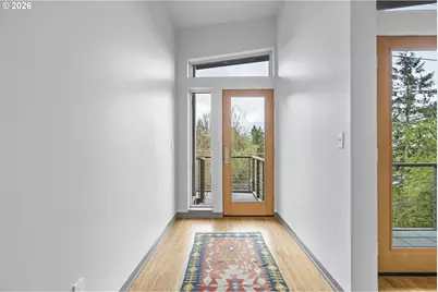 3741 SW Sweetbriar Dr, Portland, OR 97221 - Photo 5