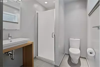 3741 SW Sweetbriar Dr, Portland, OR 97221 - Photo 37