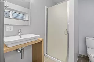 3741 SW Sweetbriar Dr, Portland, OR 97221 - Photo 39