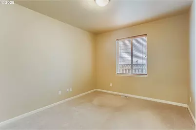 2152 N Laurelwood St, Canby, OR 97013 - Photo 17