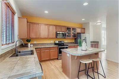 2152 N Laurelwood St, Canby, OR 97013 - Photo 11