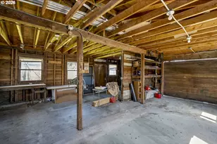 5227 SE 105th Ave, Portland, OR 97266 - Photo 31