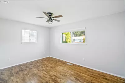 5227 SE 105th Ave, Portland, OR 97266 - Photo 17