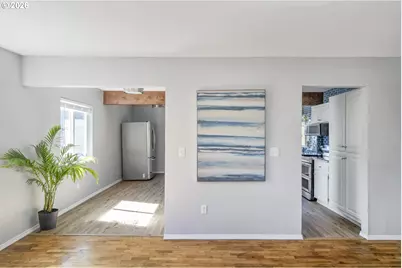 5227 SE 105th Ave, Portland, OR 97266 - Photo 9