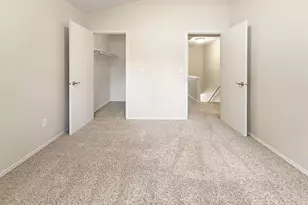 61 SE 171st Ave, Portland, OR 97233 - Photo 15