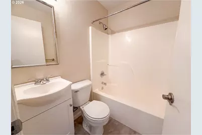 61 SE 171st Ave, Portland, OR 97233 - Photo 9