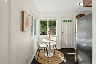 5807 NE 10th Ave, Portland, OR 97211 - Photo 9