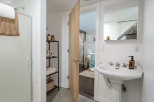 1912 SE Pine St, Portland, OR 97214 - Photo 33