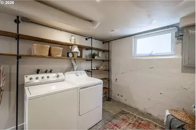1912 SE Pine St, Portland, OR 97214 - Photo 35