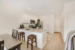 4087 SW 42nd St, Gresham, OR 97080 - Photo 5