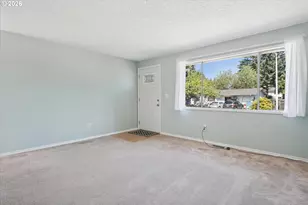 19255 Whitney Ln, Oregon City, OR 97045 - Photo 17