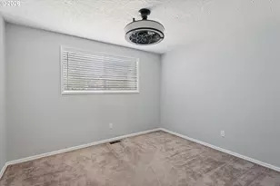 19255 Whitney Ln, Oregon City, OR 97045 - Photo 21