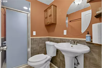 15 NE 113th Pl, Portland, OR 97220 - Photo 41