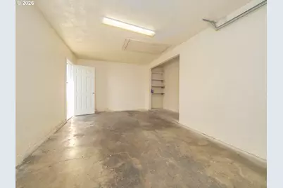 1591 James St, Woodburn, OR 97071 - Photo 37