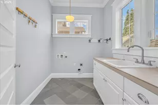 716 W 19th St, Vancouver, WA 98660 - Photo 21