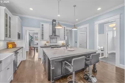 716 W 19th St, Vancouver, WA 98660 - Photo 17