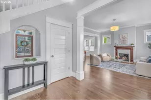 716 W 19th St, Vancouver, WA 98660 - Photo 3