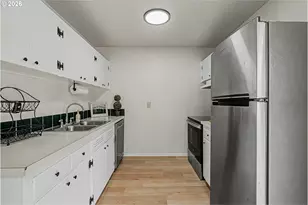 15540 SE Harrison St, Portland, OR 97233 - Photo 11