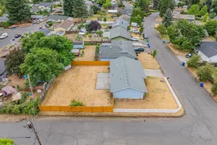 15540 SE Harrison St, Portland, OR 97233 - Photo 33