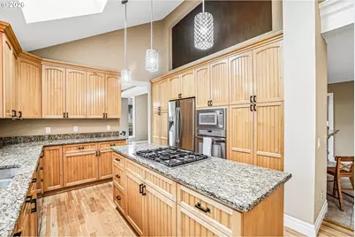 14232 Meadow Grass St, Lake Oswego, OR 97035 - Photo 13
