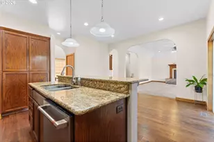16711 Thompson Rd, Brookings, OR 97415 - Photo 11