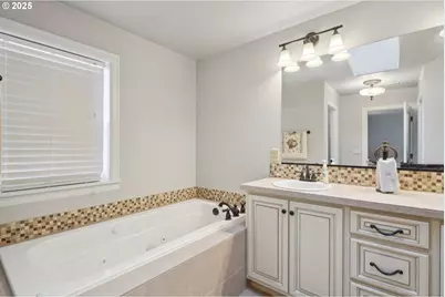 14920 SE Shaunte Ln, Happy Valley, OR 97086 - Photo 17