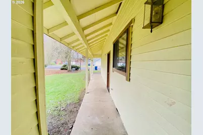 3732 Peppertree Dr, Eugene, OR 97402 - Photo 5